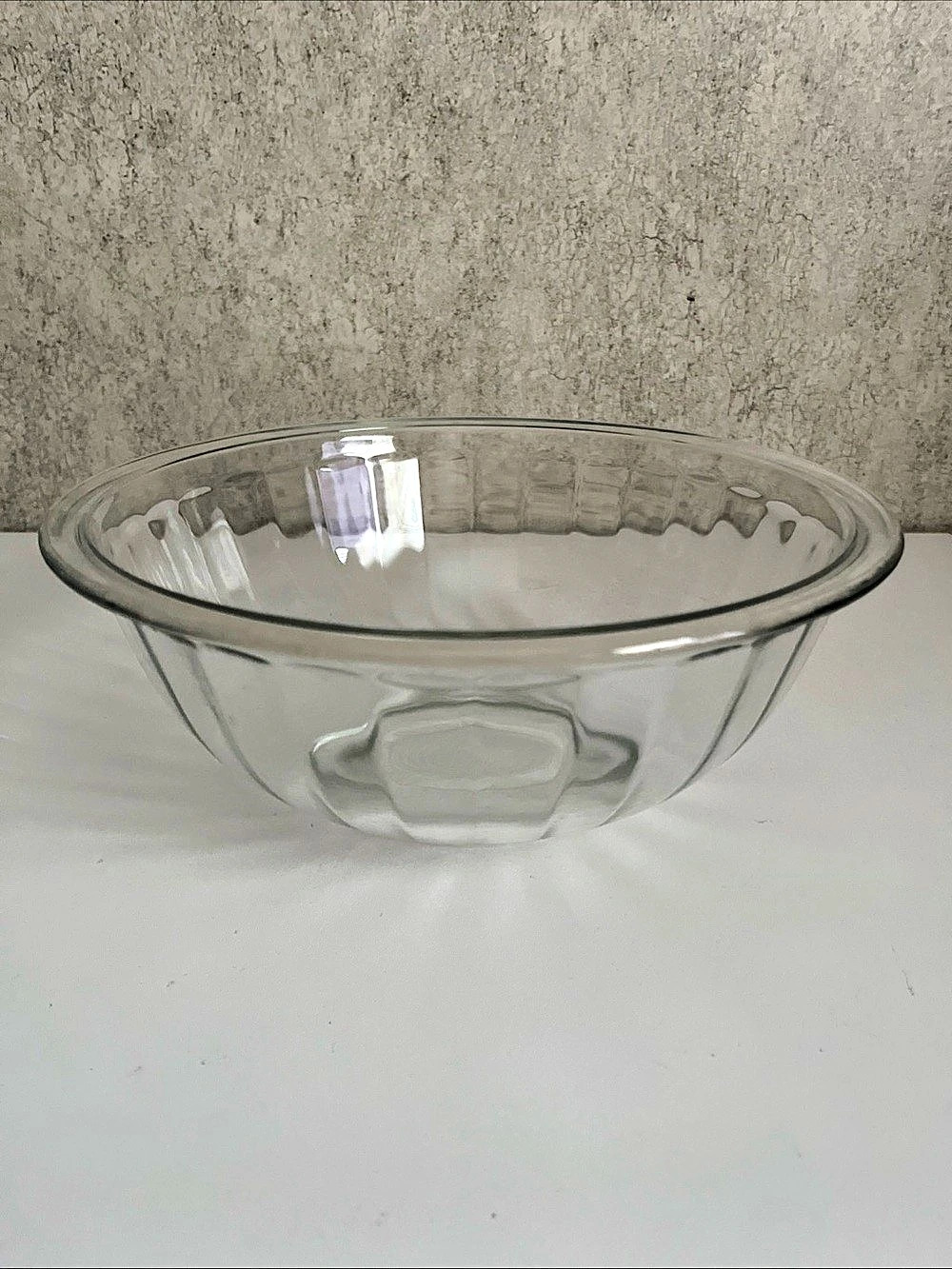Pyrex 325 2.5 Quart Fluted Mixing Bowl Clear Glass Mixing Bowl